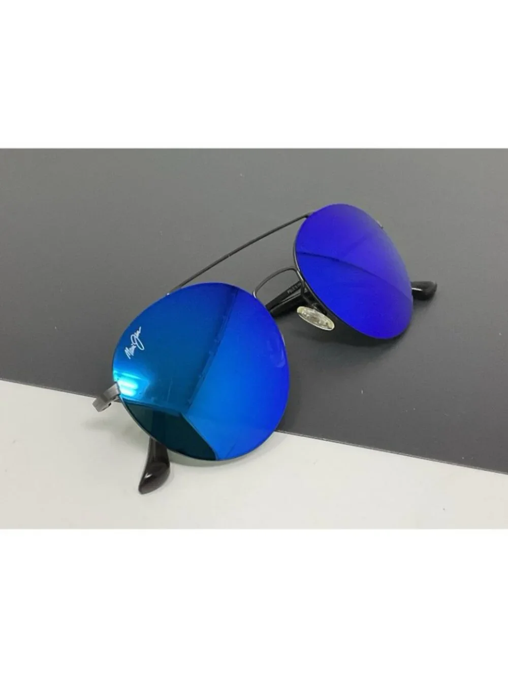 Maui Jim PELE'S HAIR MJ 814-02S Lenses With Some Scratches 53 [] 21-145